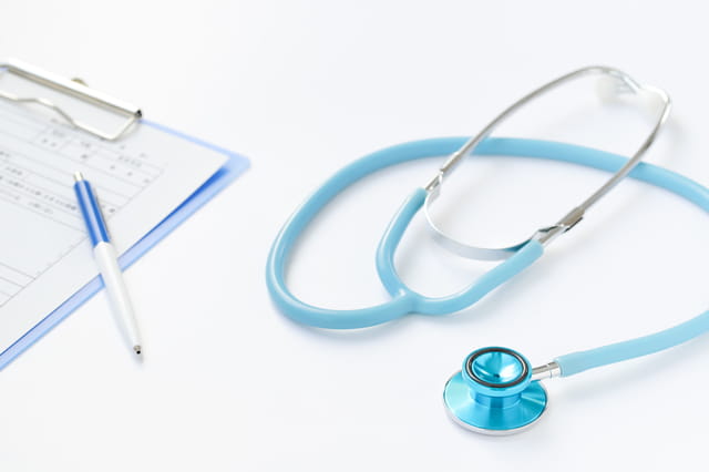 医師の診査を受けるのは面倒